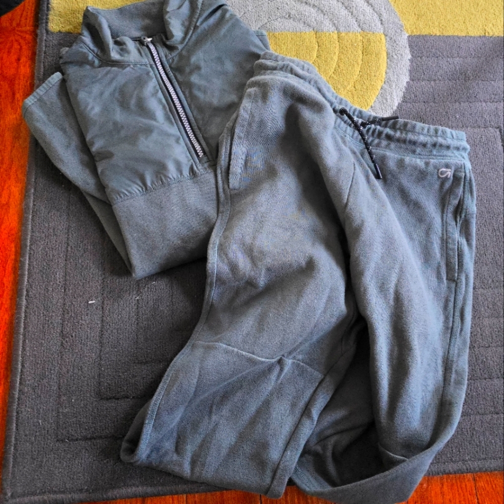 2pc Gap Fit suit